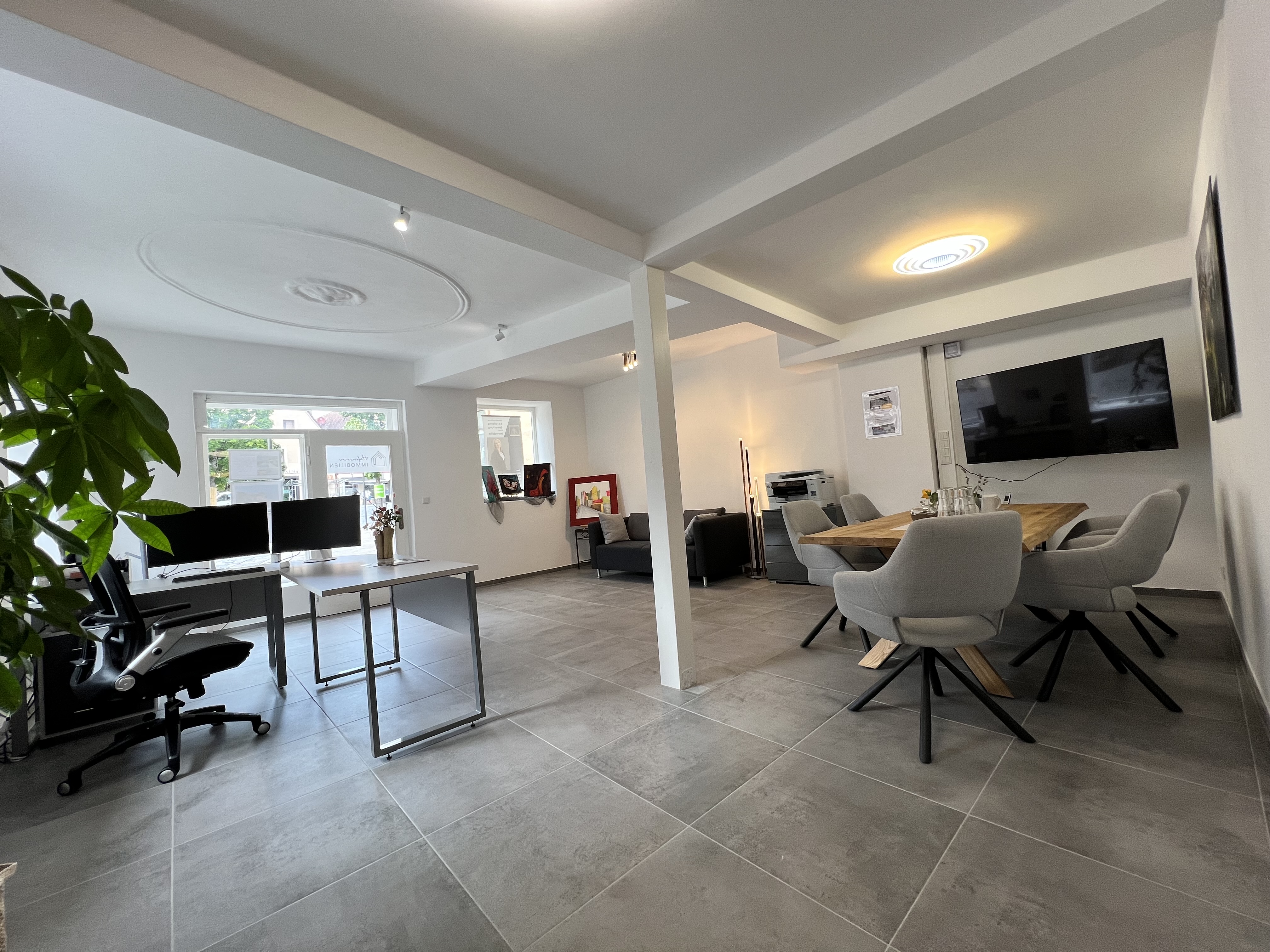 Büro 1